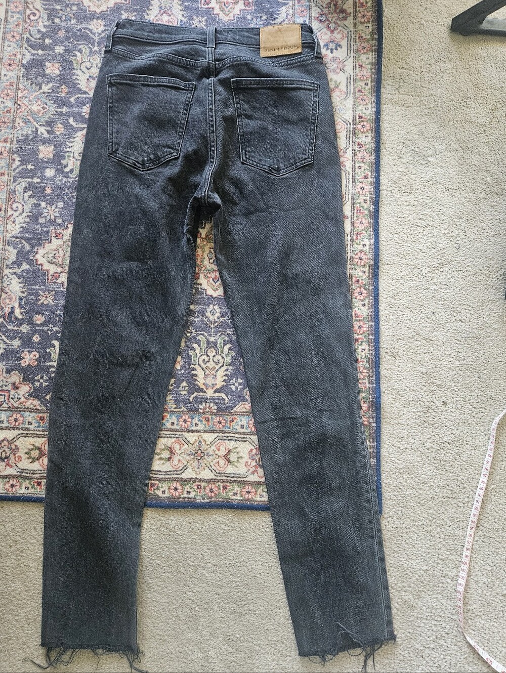 Denim Forum Yoko high-rise slim jeans in a black wash. 27. - Picture 12 of 14